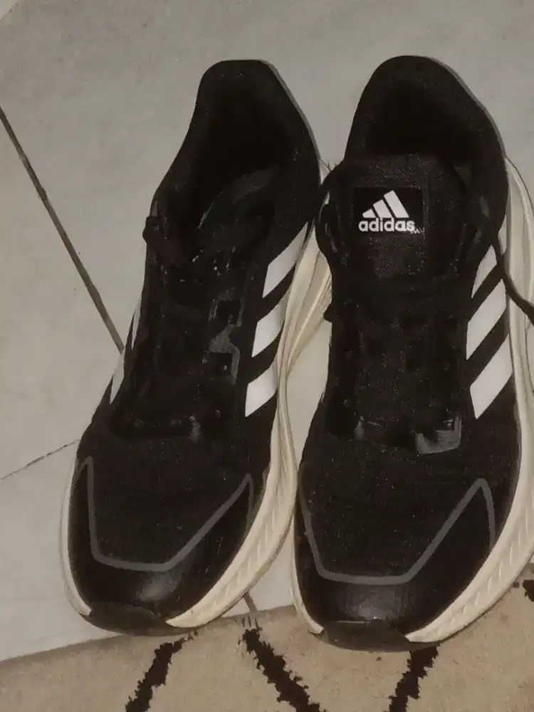 Sepatu adidas ukuran 47