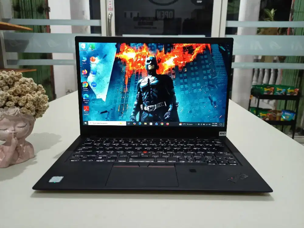 Laptop bekas Lenovo Thinkpad X1 Carbon 6Th, Intel Core i5-Gen8 Ram 8GB