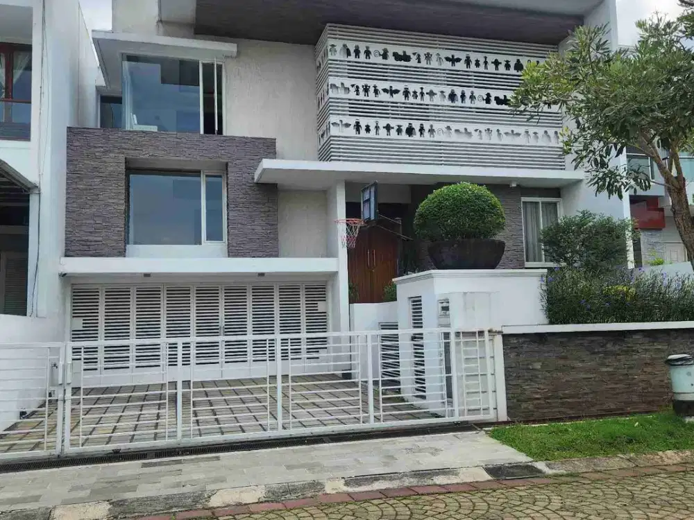 Rumah Mewah Candi Golf, Premium Cluster