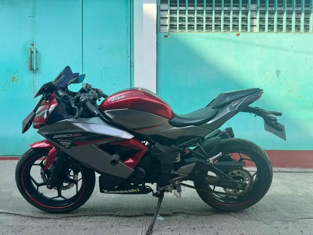 Kawasaki Ninja 250 RR mono thun 2018 mesin halus jozz siap gas gan.