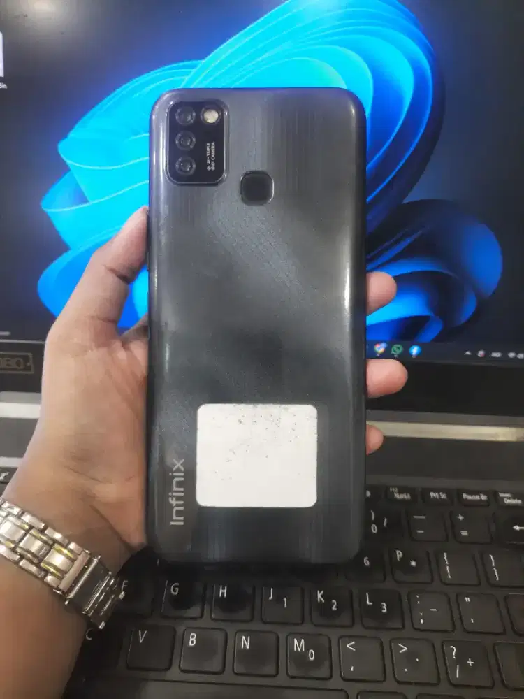 Infinix Smart 6 Ram 3/64 -Second