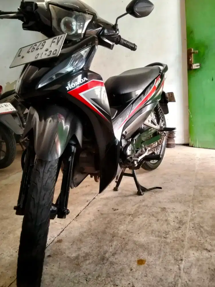 Revo fi 2015 L SBY