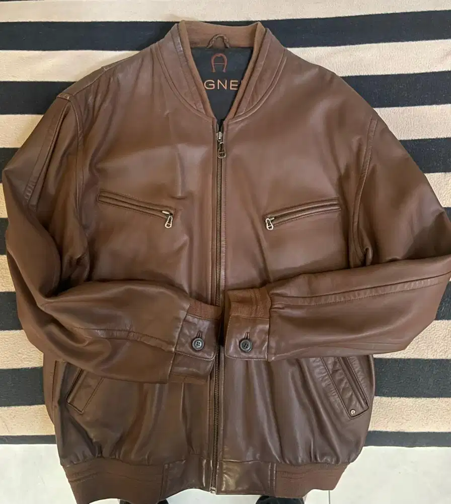 Jacket Kulit Aigner