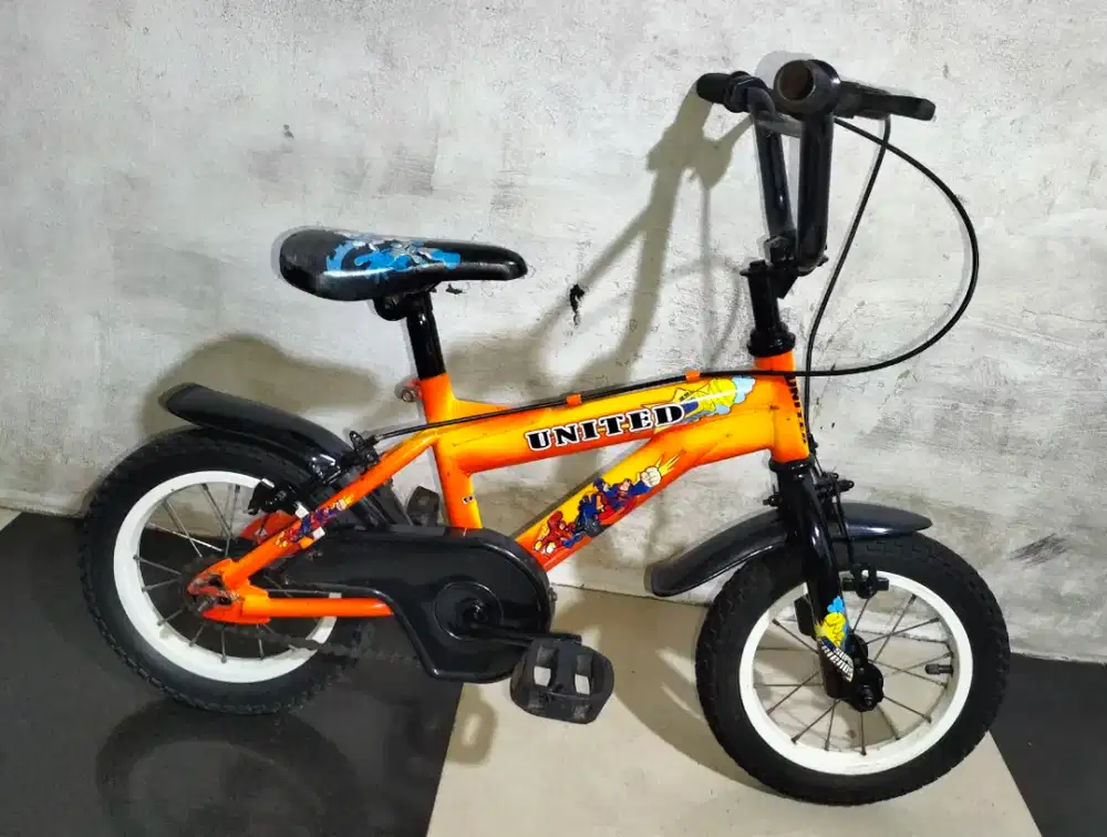 Sepeda anak ukuran 12 untuk usia 4 5 tahun