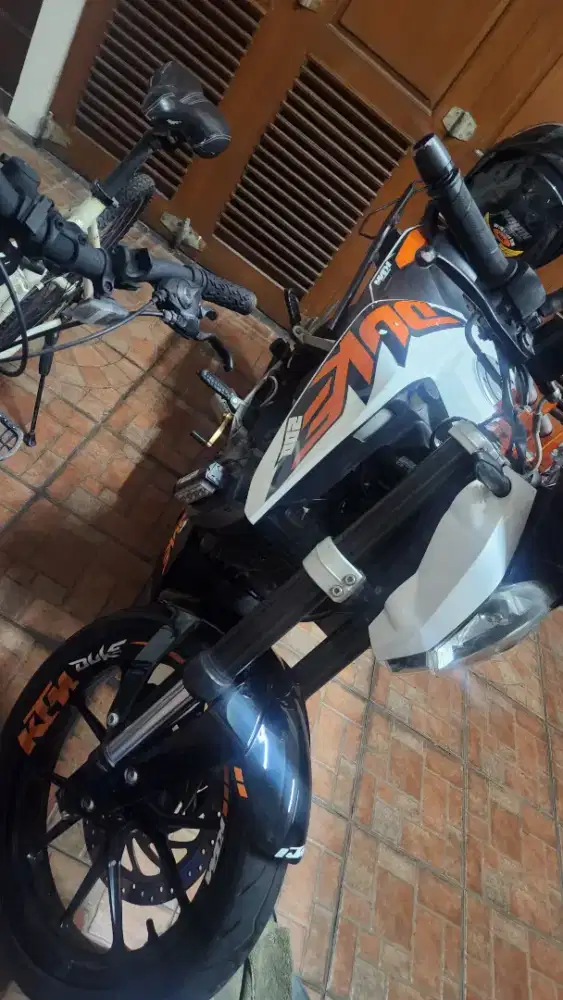 Dijual aja KTM duke 200
