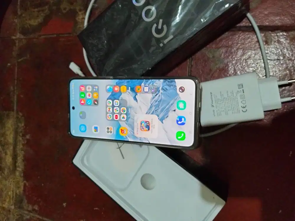 IQoo Z10R gold 8/128 fulset