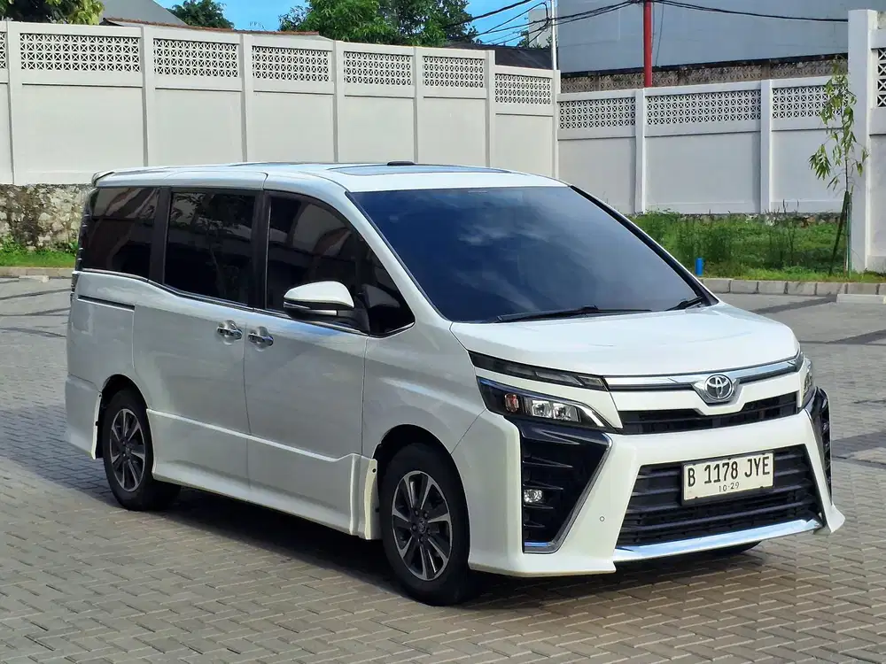 Toyota Voxy 2.0 At 2018
Warna Putih
Km 102Rb
Pajak October 2026
Plat B