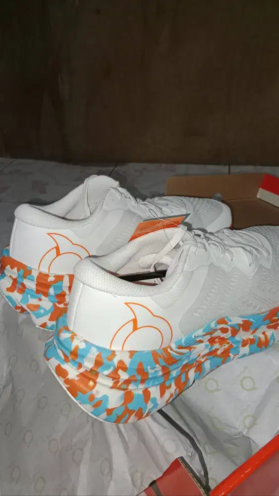 sepatu running ortuseight hyperblast encore white camo sz 41