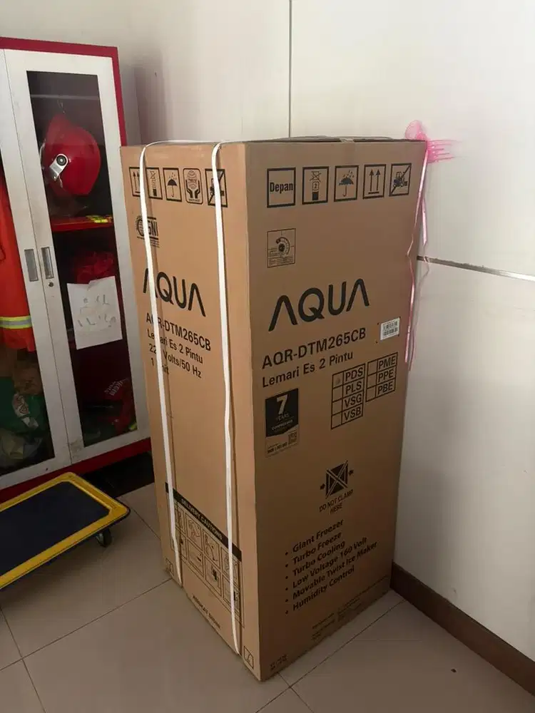 Kulkas 2 Pintu AQUA AQR-DTM265CB