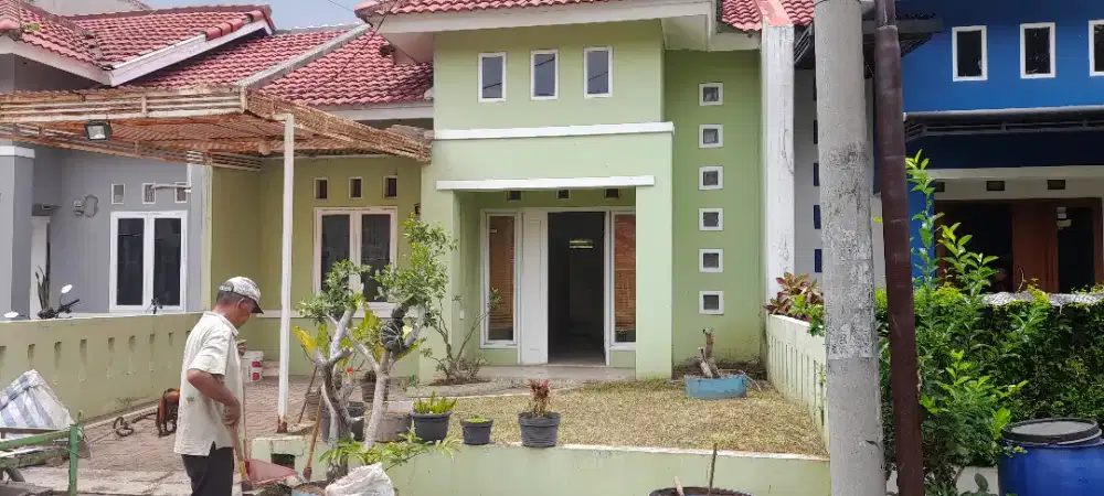 DIJUAL RUMAH NYAMAN DI PINUS REGENCY - Bandung Timur