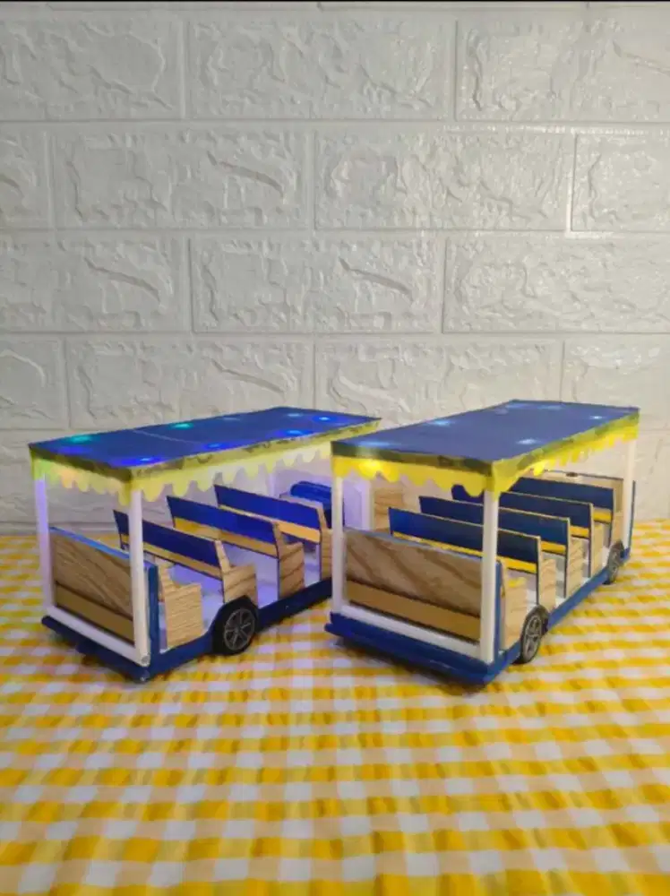 Miniatur kereta pasar malam handmade