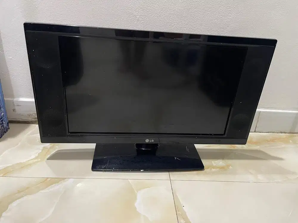 TV LG  LCD 22 inch