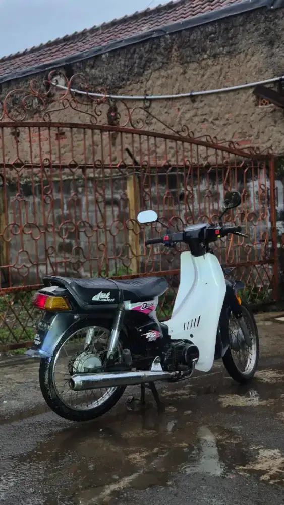 Suzuki RC 100 Bravo Plat D Rare