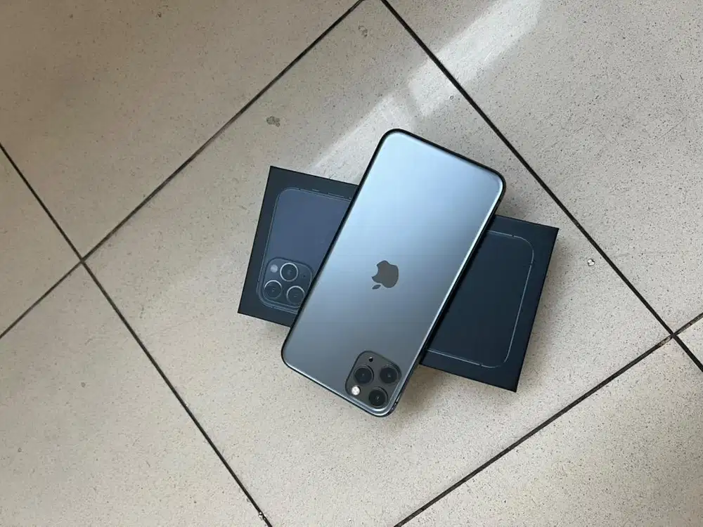iphone 11 pro max 512gb perfect baru gan