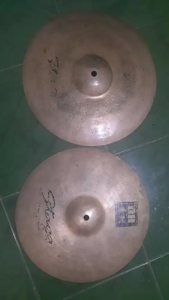 Cymbal hihat 14 stagg logo lama