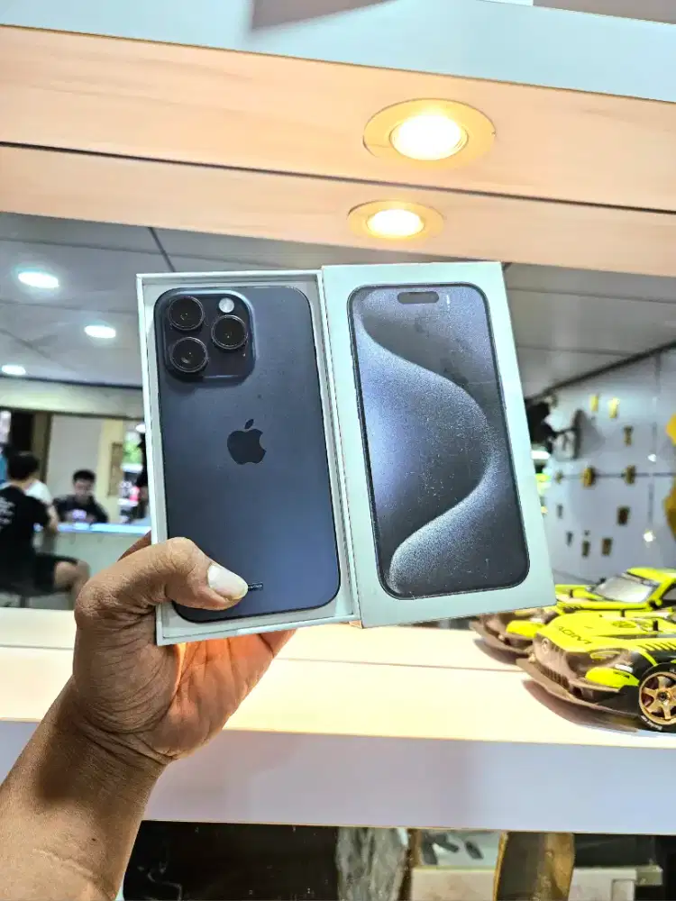 Iphone 15 pro 128 ibox like new