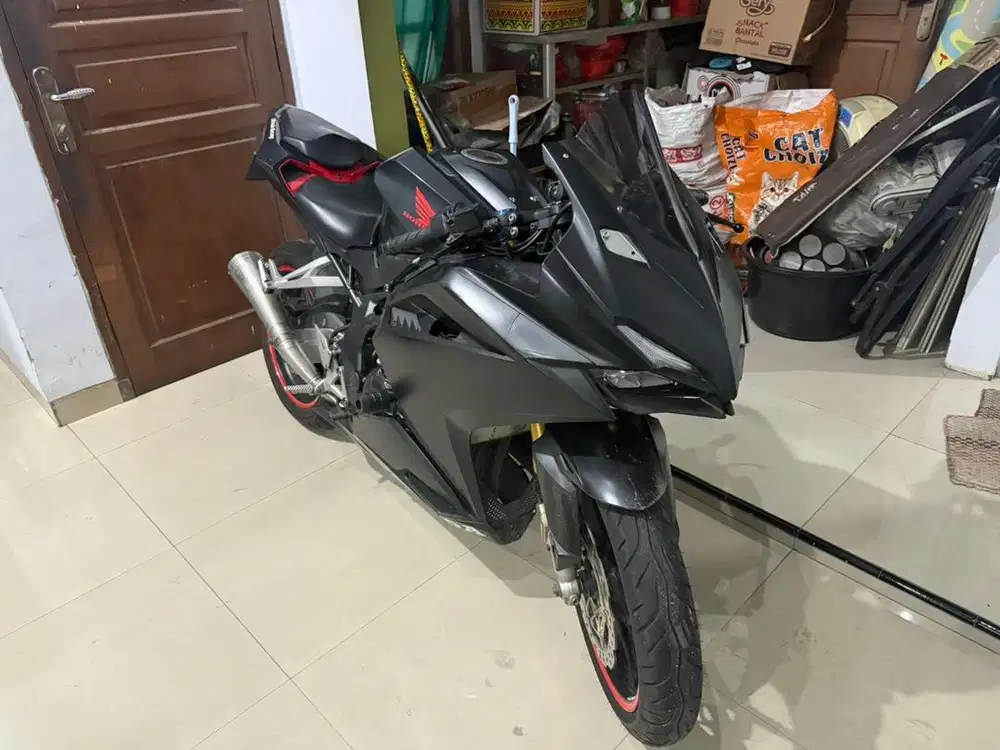 Motor Honda CBR250RR