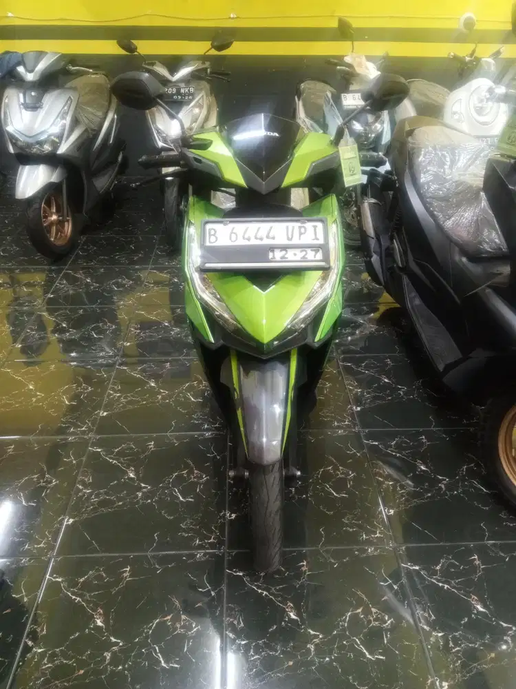 VARIO CBS 2017. MESIN BODY KAKI2 AMAN.PAJAK ON. SS LENGKAP. BISA NEGO