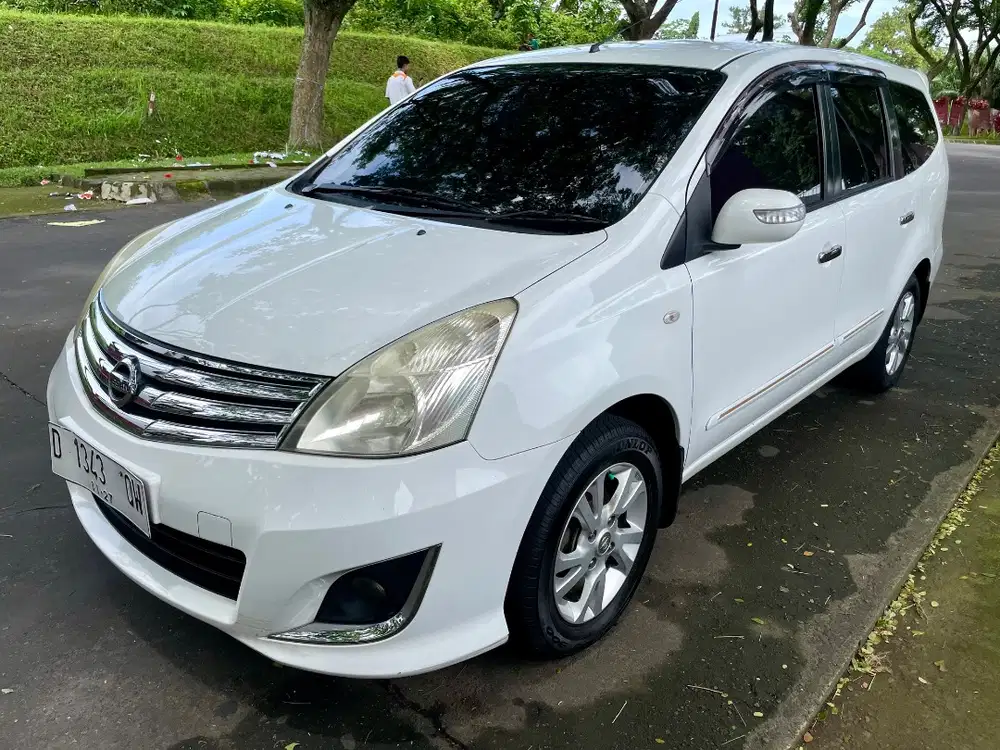 Grand Livina Ultimate Low KM