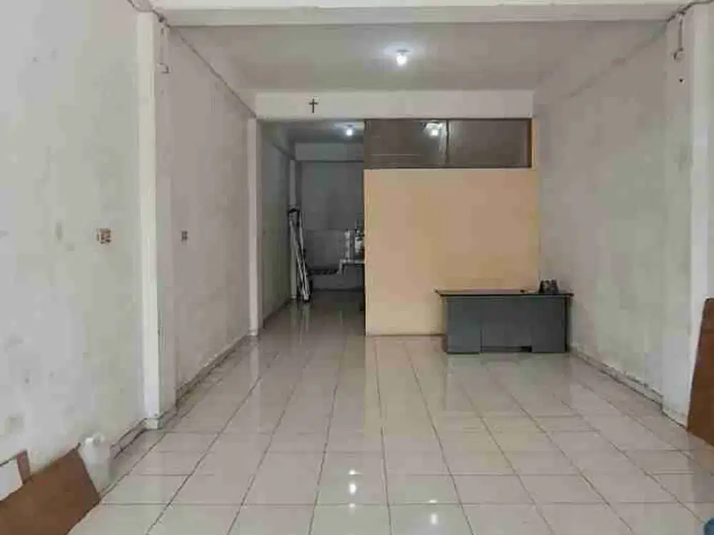 Disewakan Ruko 2 Lantai Karang Empat Komersial Area