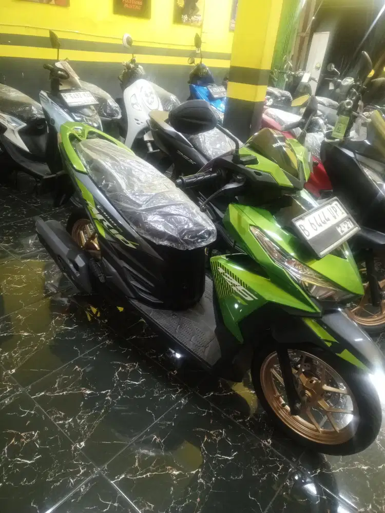 VARIO CBS 2017. MESIN BODY KAKI2 AMAN.PAJAK ON. SS LENGKAP. NEGO.