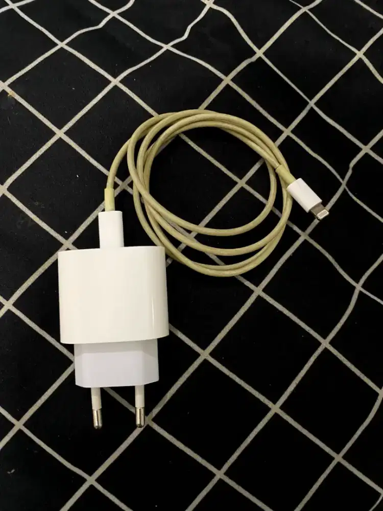 CASAN IPHONE ORI IBOX