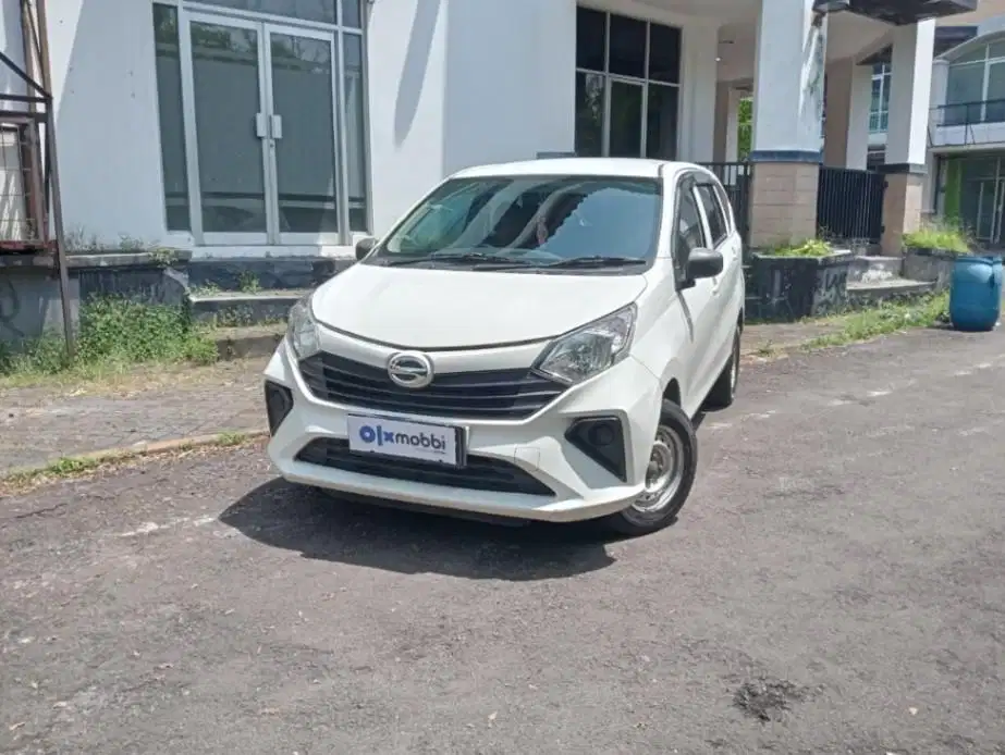 Pajak Panjang - Daihatsu Sigra 1.0 D Bensin MT 2021 Putih