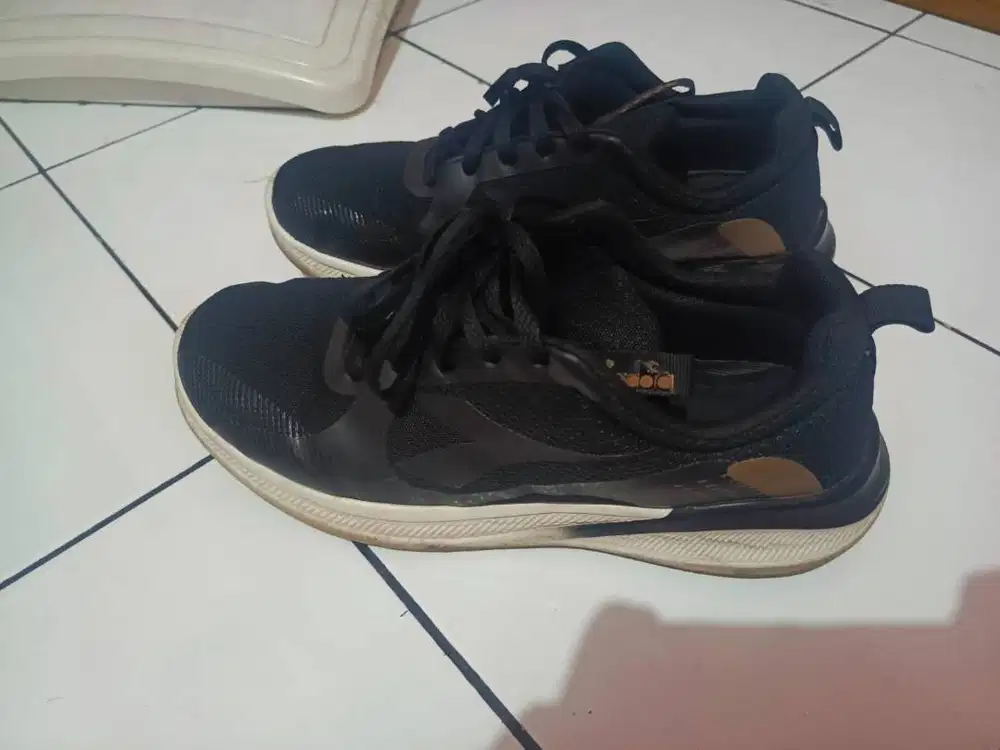 SEPATU RUNNING DIADORA GREYCIA ORIGINAL MENS HITAM SIZE 44 BARANGMULUS
