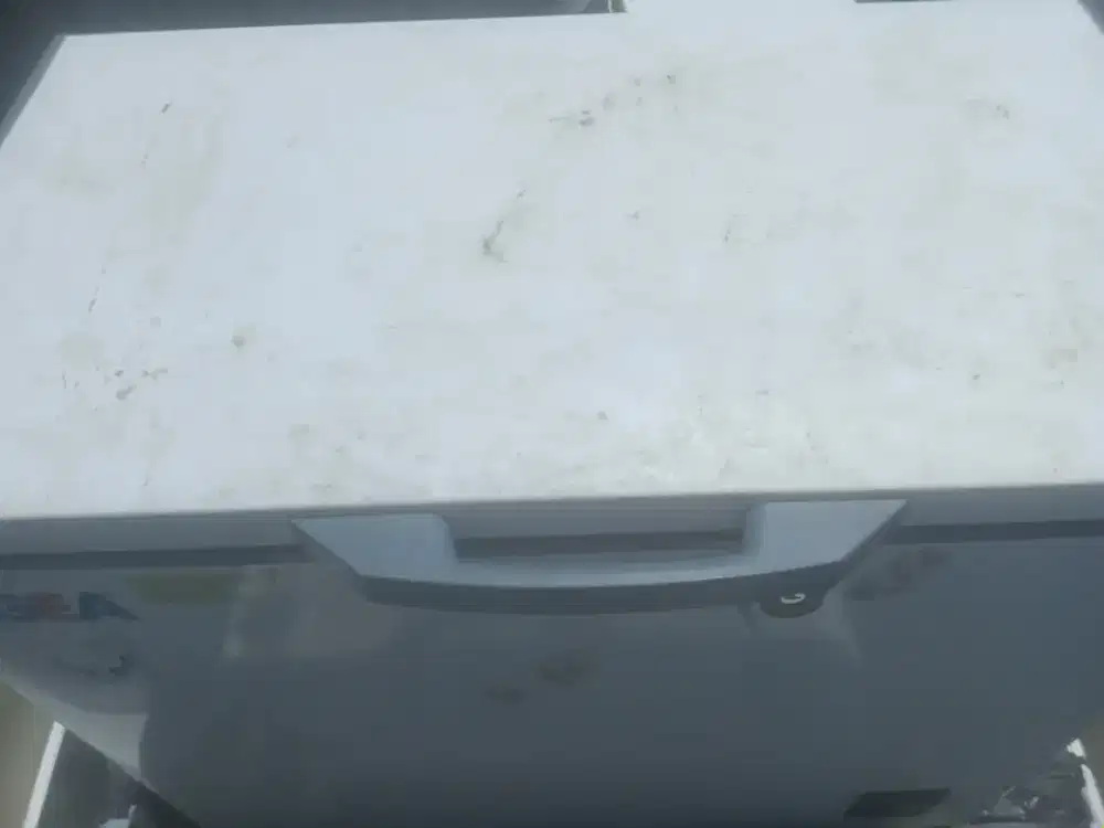 Dijual frezer box GEA 220 Liter normal siap pakai