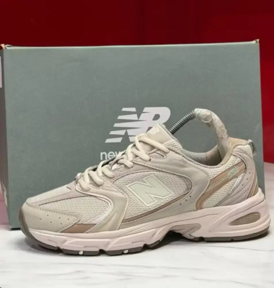 Sepatu Casual NB 530