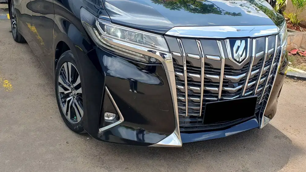 Toyota Alphard 2.5 G Pilot Seat 2018/2019 Low KM Record Like New