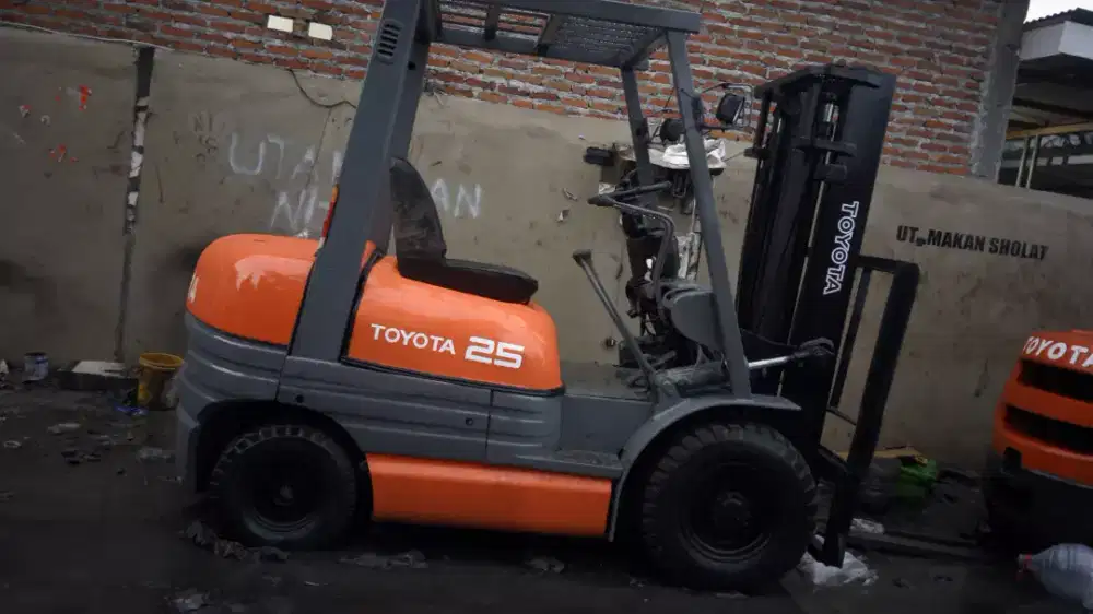 Forklift Toyota 2.5 ton
