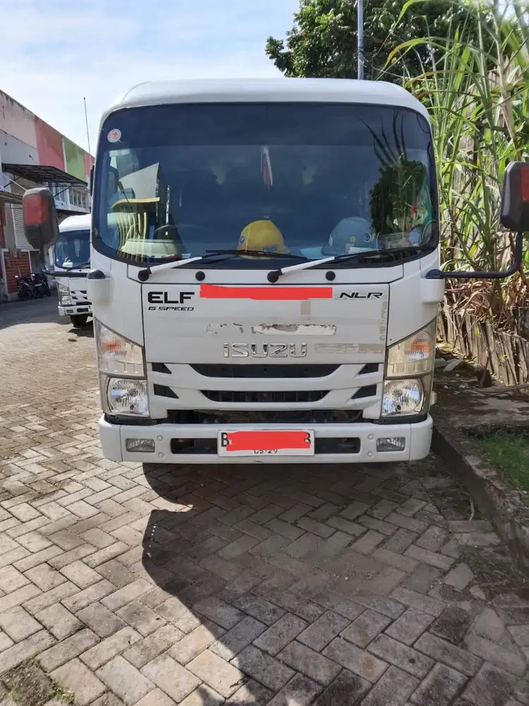 Isuzu Elf NLR Microbus 6 Speed – Unit Siap Kerja, Irit & Bertenaga!