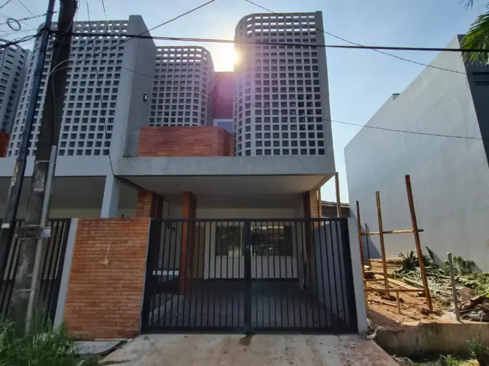 Rumah Modern Dalam Komplek Billymoon Pondok Kelapa Jakarta Timur