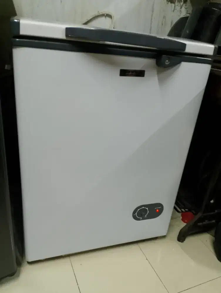 Jual freezer bekas masih bagus tinggal pakai