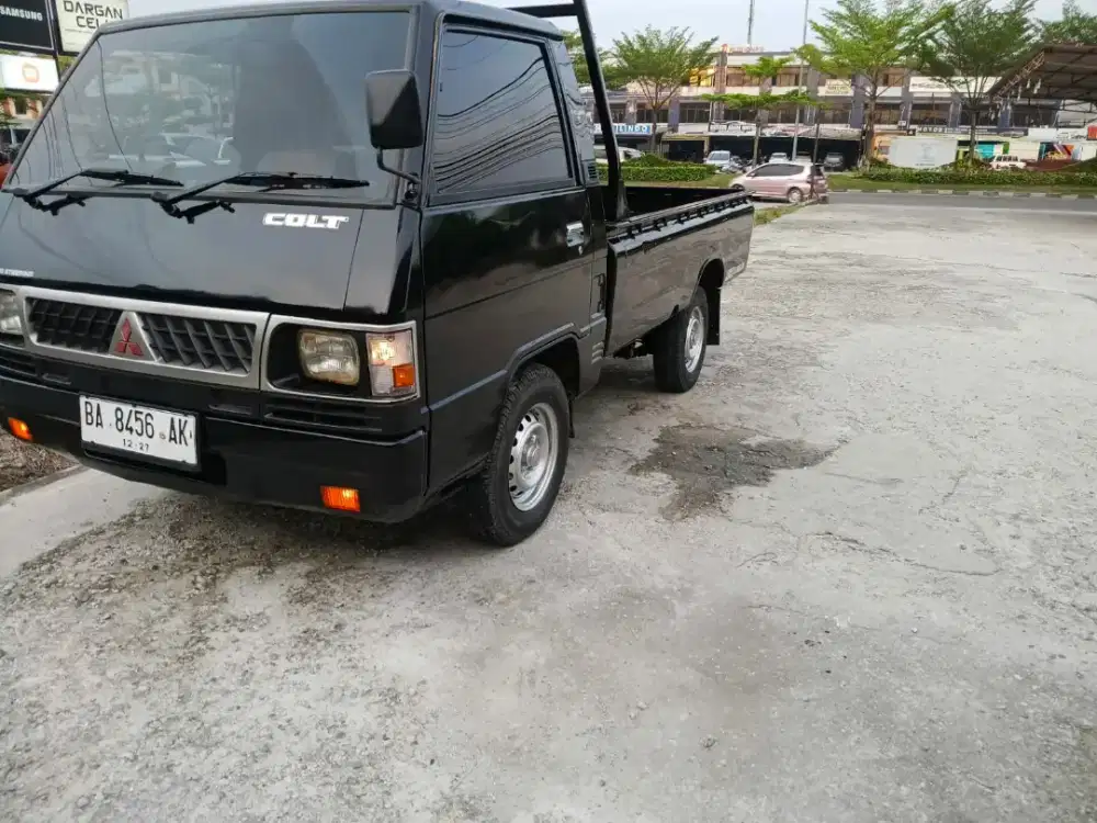 Bismillah... Dijual Mitsubishi L300 pick up Th. 2012 (NIK 2011)