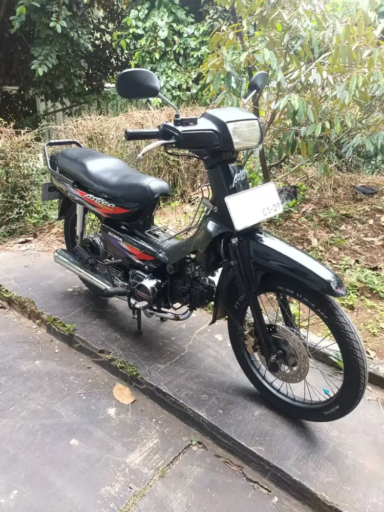 Jual Astrea Grand 1997 Hitam