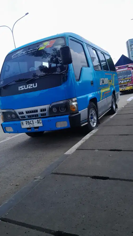 DI JUAL ELF NHR 55 2007