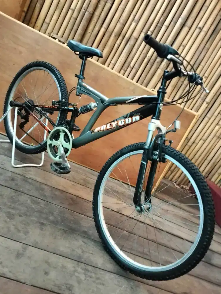 Sepeda Polygon dan model lain