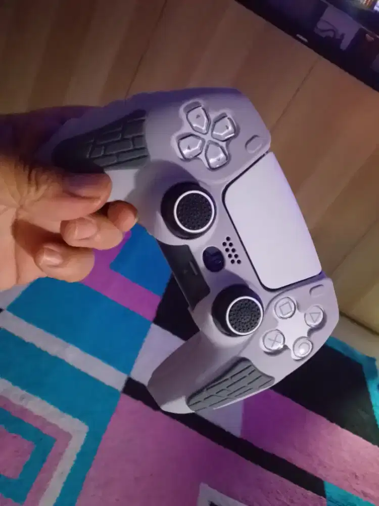 Dualsense ps5 like new