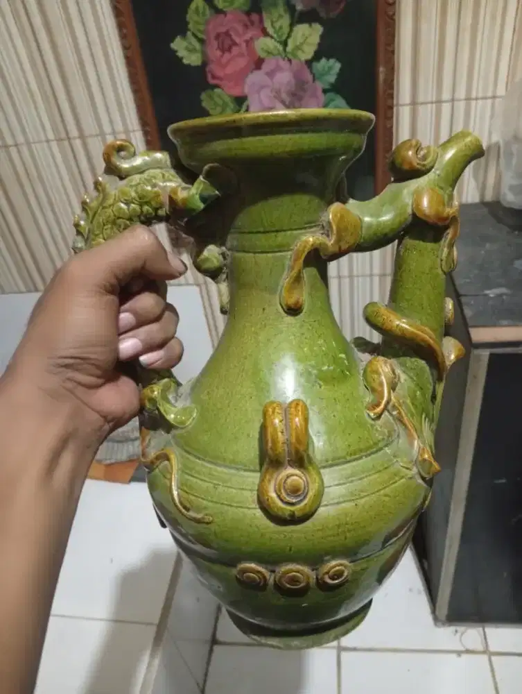 Kendi naga kuno antik keramik glasir hijau