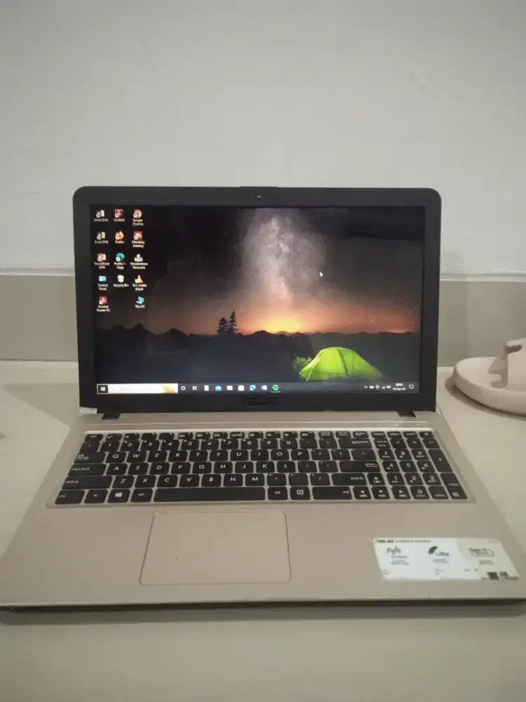 Laptop asus X540L
