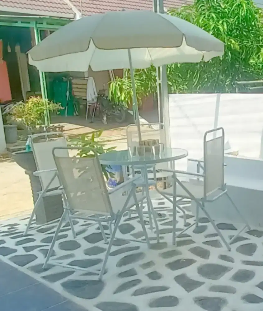 DI JUAL BANGKU TERAS 1 SET