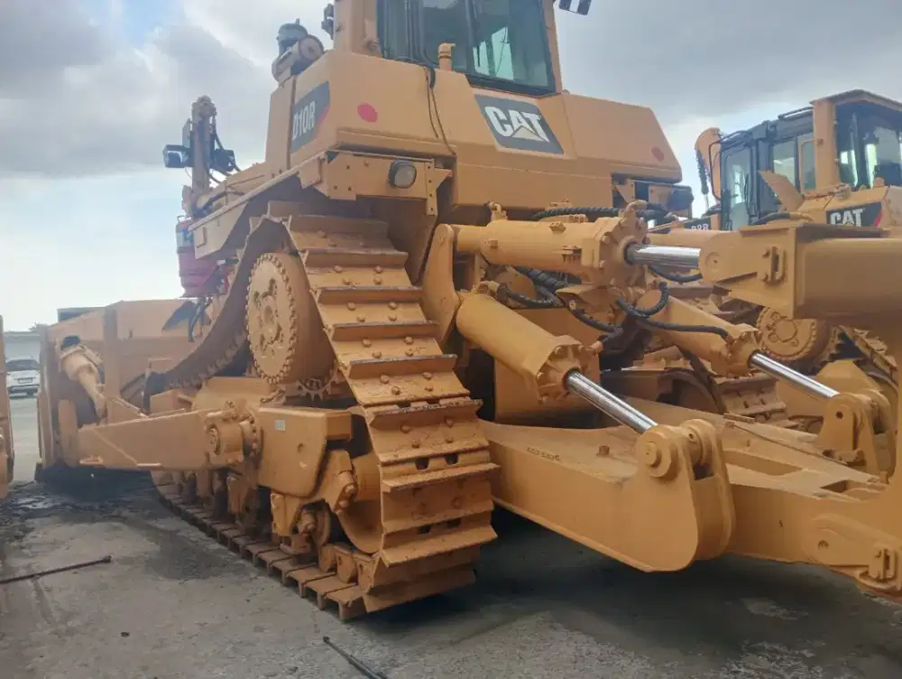 JUAL CATERPILLAR D10R BULLDOZER BUILT UP IMPORT 2022