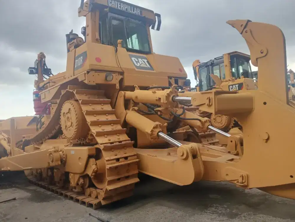 CATERPILLAR D8R 2012 ALAT BERAT BULLDOZER