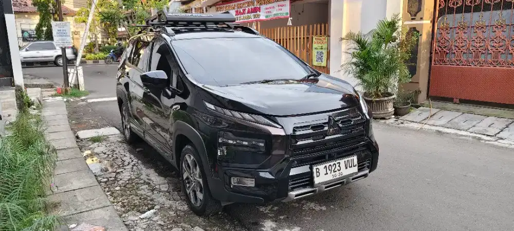 Mitsubishi xpander cross 2023