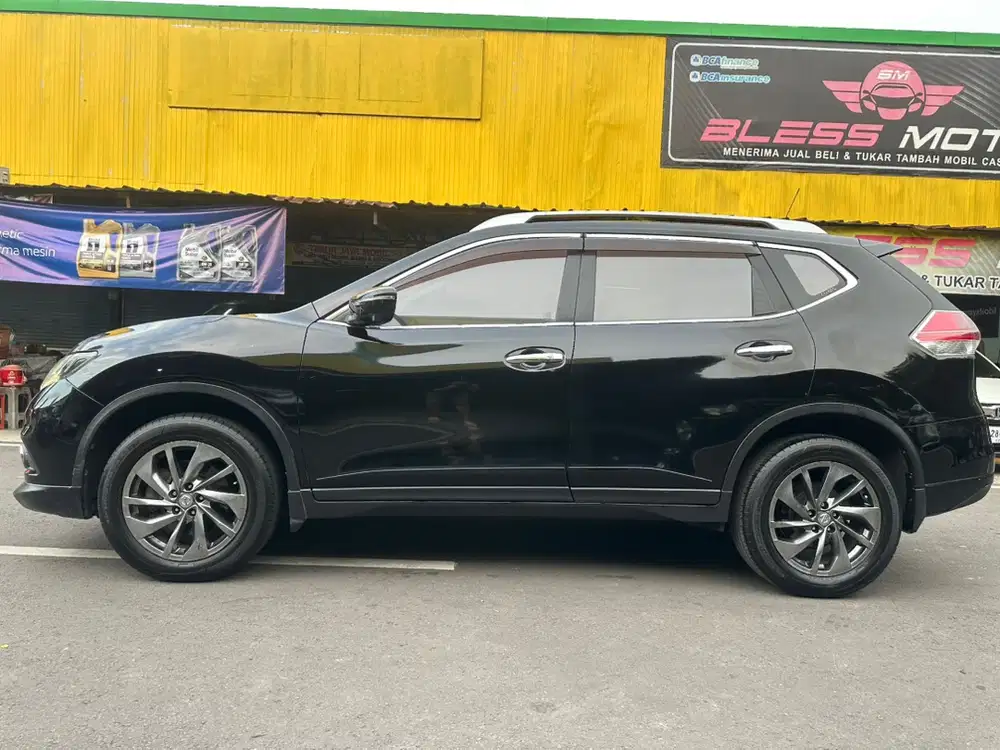 (Dp 10 jt) Nissan X Trail 2.5 matic 2015 kondisi mesin body terawat