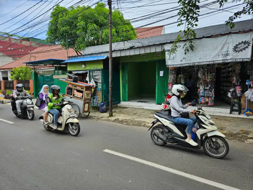 Disewakan kios jalan raya malaka cilangkap Jakarta timur