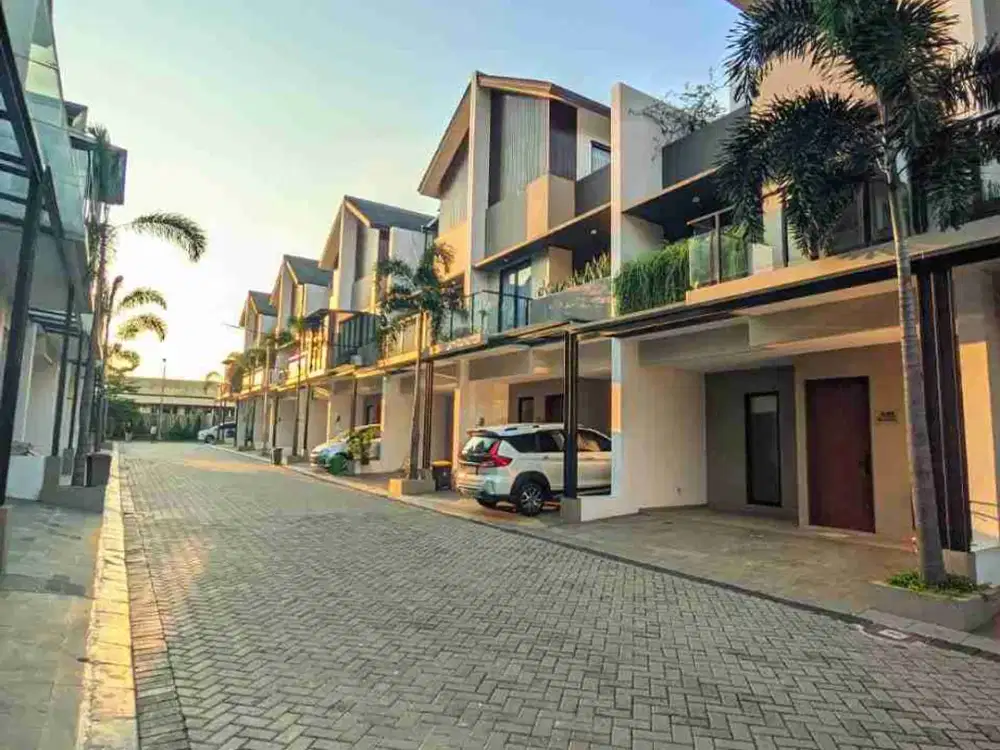 RUMAH 3 LANTAI DI BINTARO HARGA 1M an