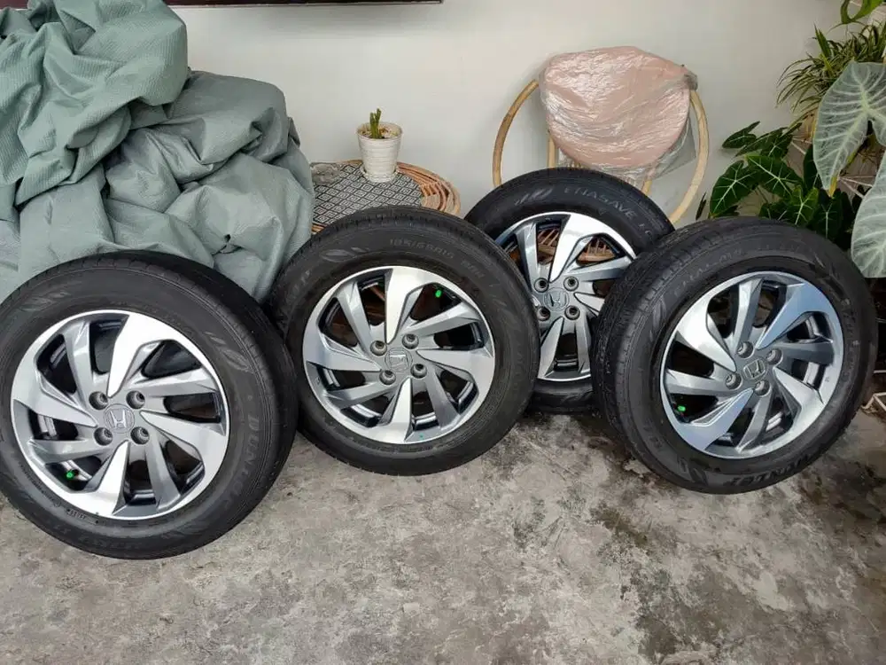 Set 4 pcs Velg Mobilio E RS 2021 Ban Dunlop Enasave EC300+ 185 65 R15